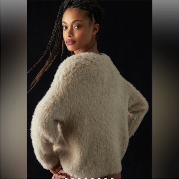 ANTHROPOLOGIE SOFT PULLOVER V-NECK THICK MERINO WOOL SWEATER LARGE NWT - Picture 14 of 15